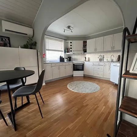 Luftig Og Sentral I Tromsdalen Apartmán *