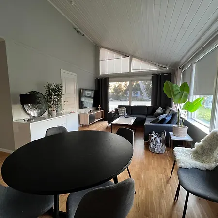 Luftig Og Sentral I Tromsdalen * Tromso